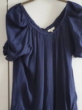 Joie Size small navy blue silk blouse with puff sleeves and tie back 100% silk